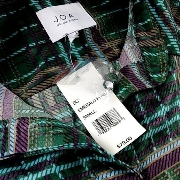 JOA Green Satin Plaid Tie Front Silky Long Sleeve Top - Picture 12 of 14